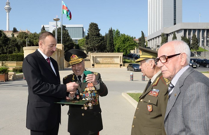 Azerbaijani President to meet with Great Patriotic War veterans
